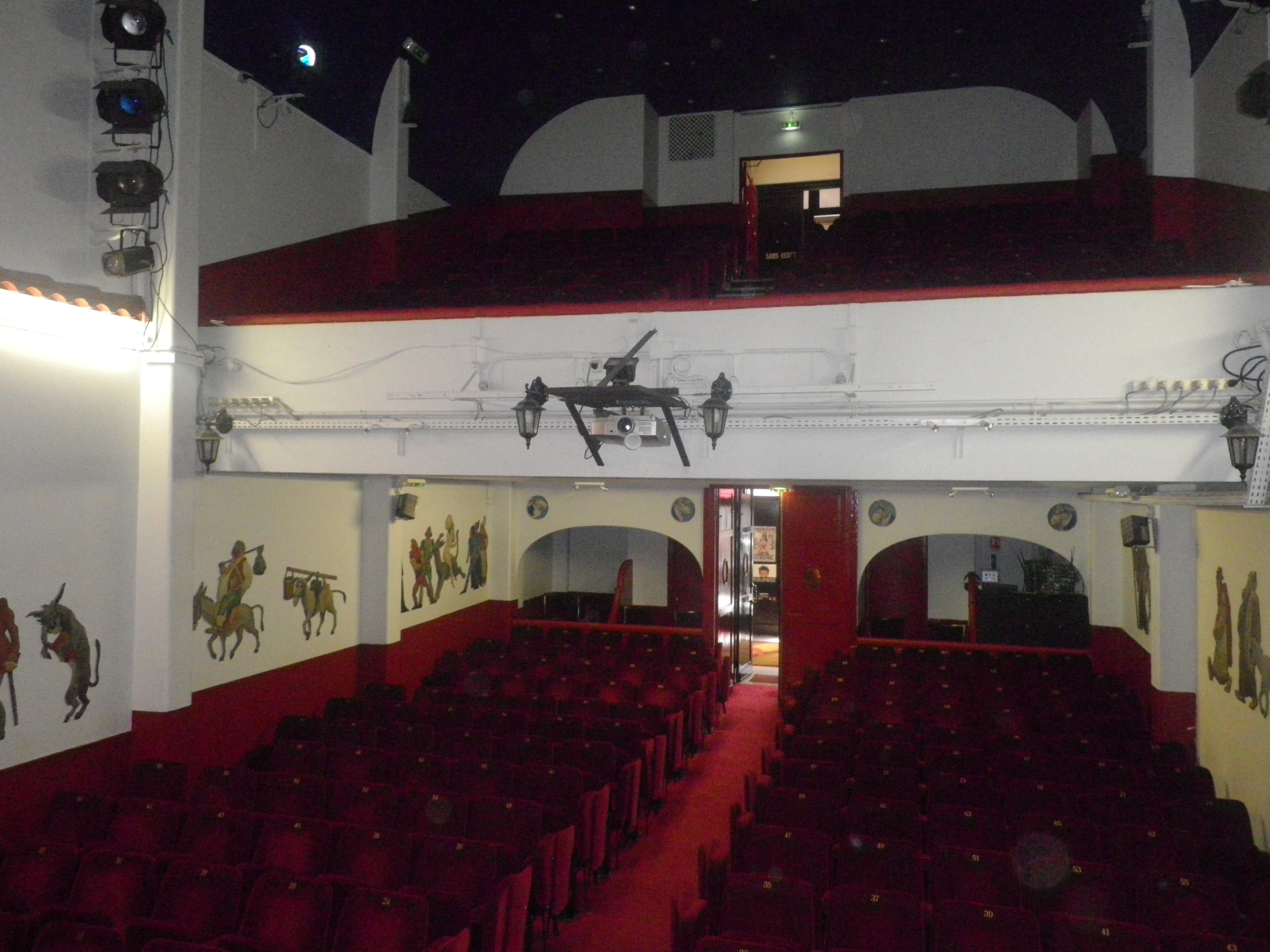 salle theatre des 2 anes