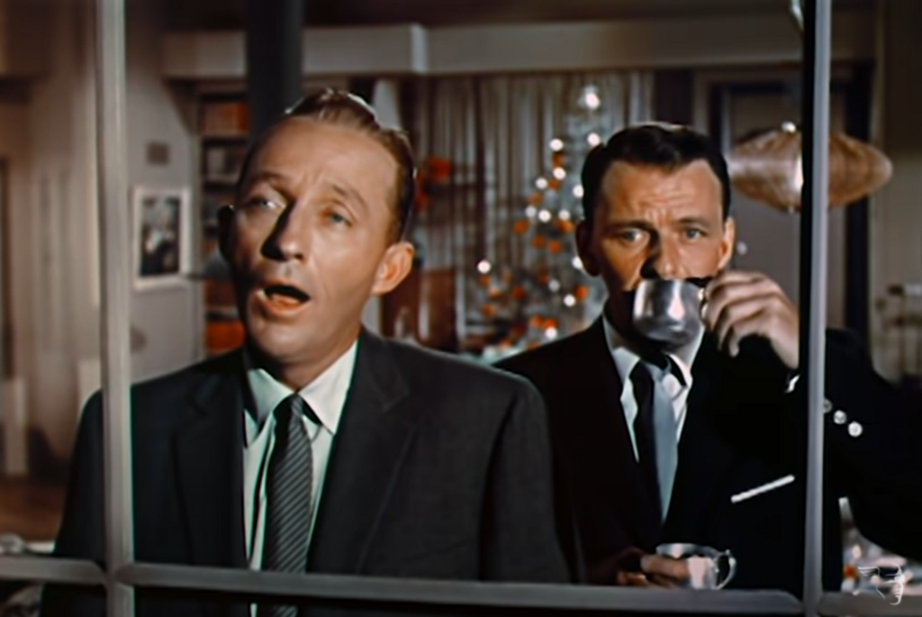 Capture d'écran tirée du clip de White Christmas, interprété ici par Franck Sinatra et Bing Crosby 