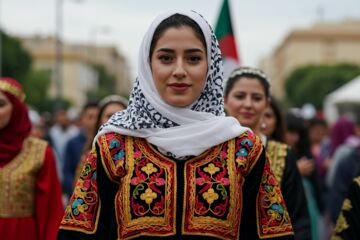 Tenues, tissus & bijoux : les savoir-faire artisanaux du monde, classés par l'UNESCO, pour sublimer votre mariage