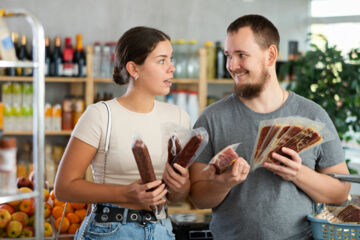 Et si une saucisse pouvait sauver votre mariage de la pluie ?
