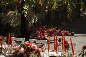 Comment intégrer la couleur burgundy dans votre décoration de mariage