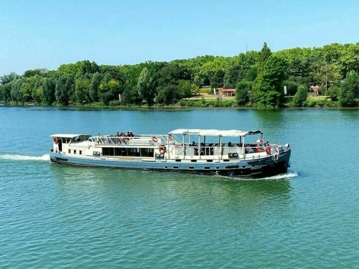 11 bateaux et péniches à privatiser pour un événement avec vos proches