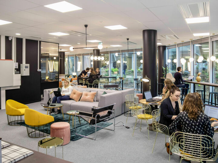 Se réunir, travailler et célébrer : les espaces de coworking, des lieux aux ambitions plurielles pour les professionnels