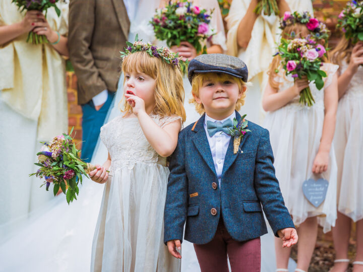 Les tenues et accessoires pour les enfants d'honneur : comment les choisir ?