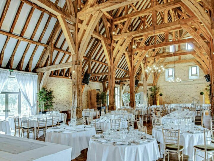 La grange, le nouveau cadre tendance pour une union bucolique et romantique à souhait ?