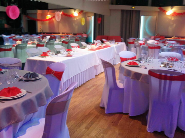 Quels sont les avantages et inconvénients de la location d’une salle des fêtes pour son mariage ?
