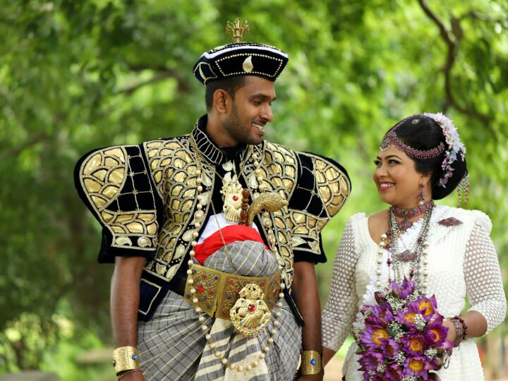 Le déroulement d'une cérémonie de mariage bouddhiste : rituels, prières et bénédictions pour célébrer votre union