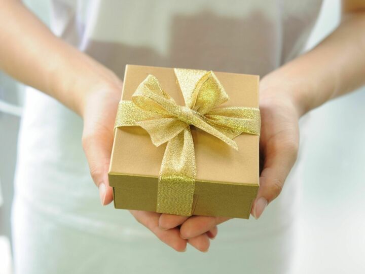 10 cadeaux à offrir aux futurs époux lors de leur enterrement de vie de célibataire