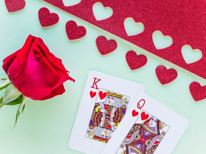 8 façons d'utiliser des cartes à jouer pour votre décoration de mariage