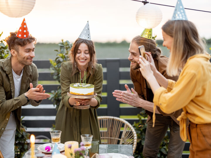 Thèmes d’anniversaire pour les 40 ans : 7 idées originales qui vont surprendre vos invités
