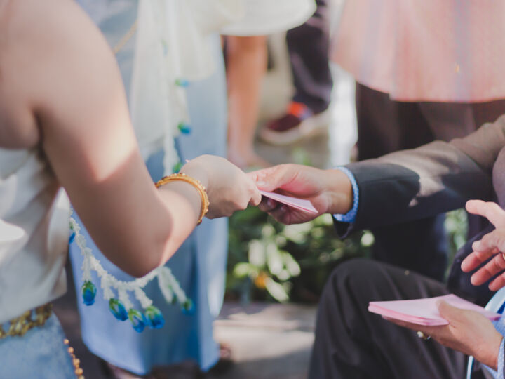 Mariage et argent : comment les familles financent-elles les noces selon les cultures ?