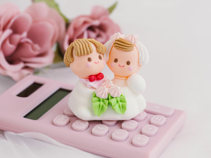 De la cérémonie à la réception : qui paye quoi pour un mariage traditionnel ?