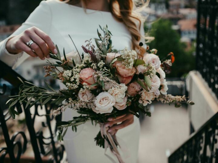 Fleurs et plantes locales pour un mariage en montagne : que choisir selon l’altitude ?