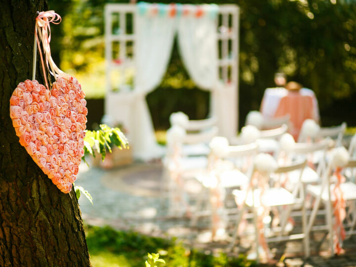 Mariage et +1 surprise : comment réagir si un invité vient accompagné sans prévenir ?