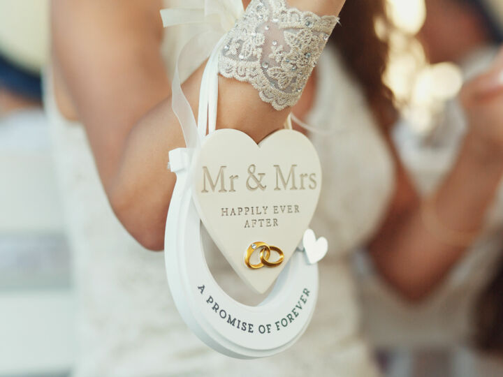 Tout savoir sur le rituel des cadenas d'amour pour sceller une union laïque