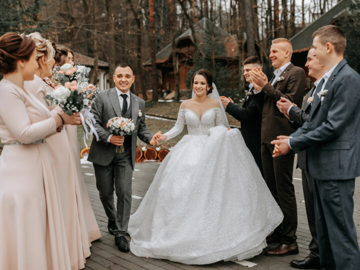 Le rôle des hommes dans le cortège de mariage