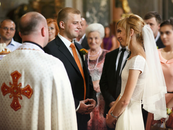 Benoît XVI et la vocation du couple : 7 paroles fortes pour des vœux de mariage engagés