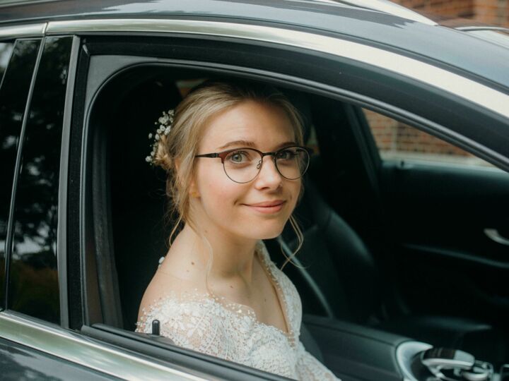 Lunettes ou lentilles pour le mariage : 7 conseils pour faire le bon choix
