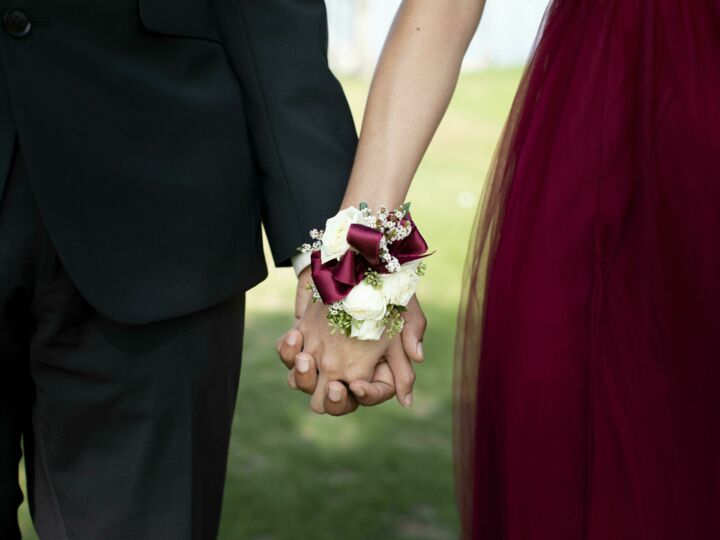 Fiançailles et avenir du couple : traditions et solidité de l’union