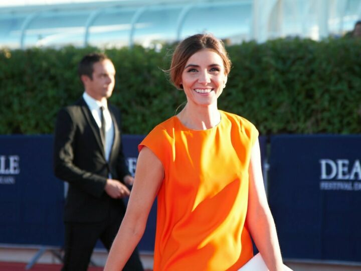 Zoom sur... la robe de mariée de style empire Valentino Garavani qui a permis à Clotilde Courau de dissimuler sa grossesse