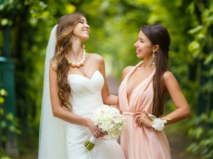 Frères et sœurs au mariage : 12 rôles uniques à leur confier pour un jour inoubliable