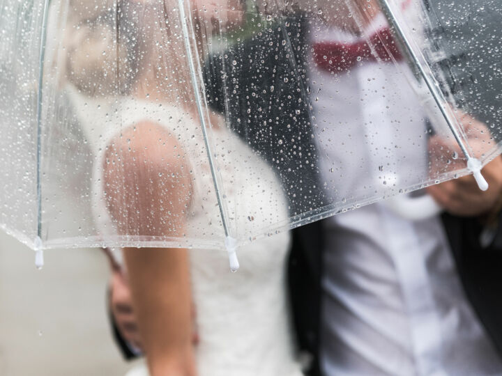 De Paris aux Maldives : les 7 destinations à éviter absolument pour un mariage à cause de la météo