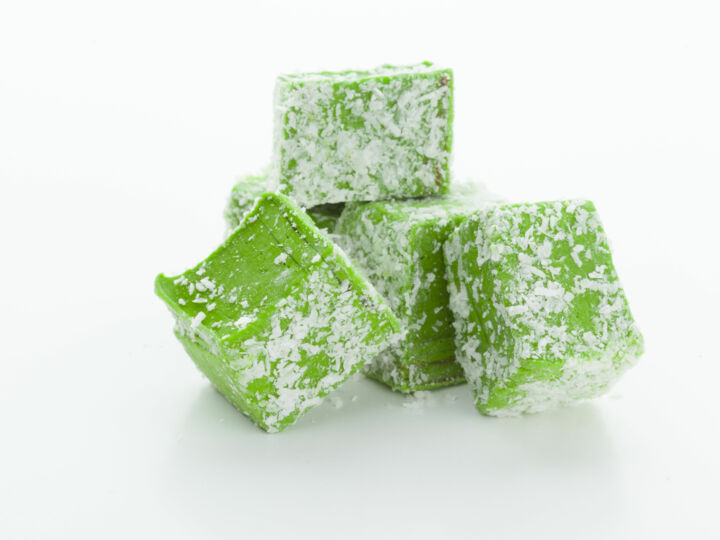 7 manières originales d'inviter le matcha dans les candy bars de mariage