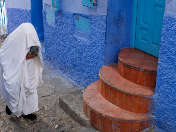 Haïk nuptial : le voile traditionnel du Maghreb qui enveloppe la mariée de mystère
