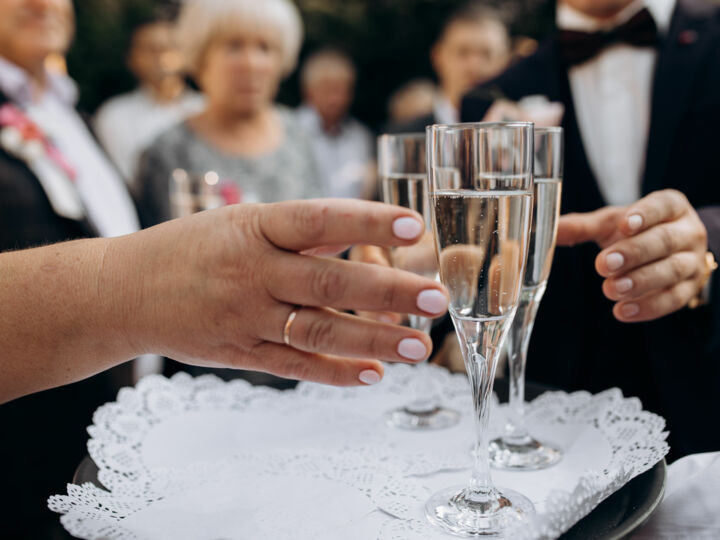 La consommation d’alcool dans les salles de mariage :  ce que dit la loi