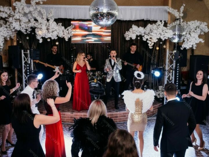 5 idées pour proposer une ambiance musicale dans votre salle de réception sans tracas juridiques