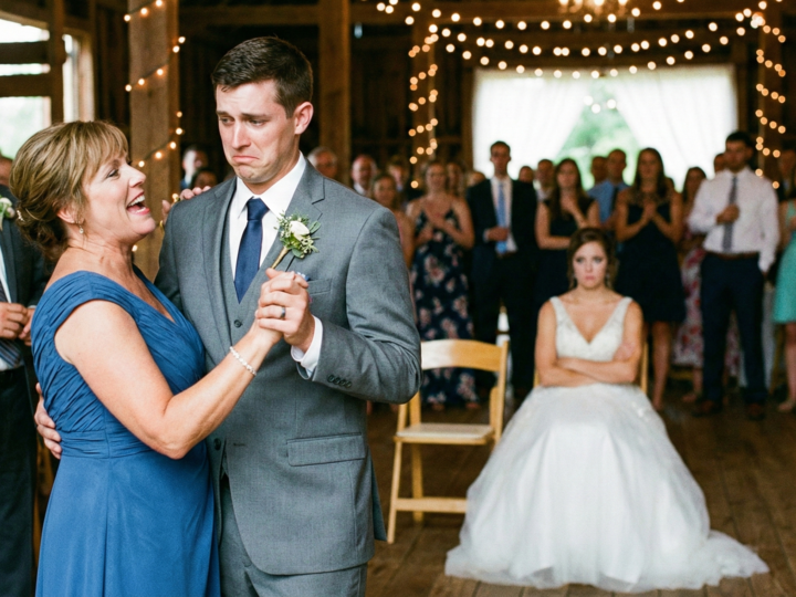 Première danse des mariés : quand le moment le plus attendu du mariage ne se passe pas comme prévu