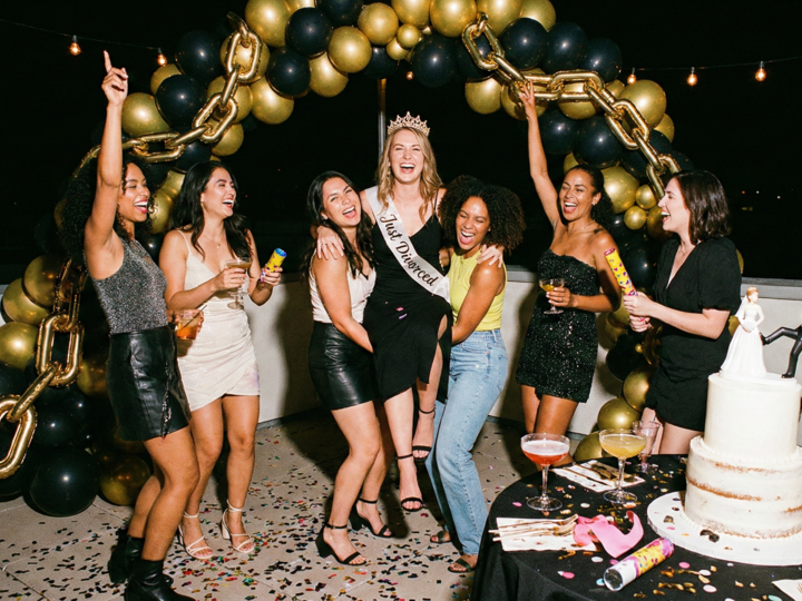 Divorce party : pourquoi fêter sa rupture est la nouvelle tendance pour tourner la page ?