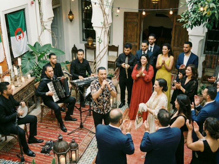 Le raï, héritage vivant de l’Algérie, une tradition musicale inscrite au cœur des festivités