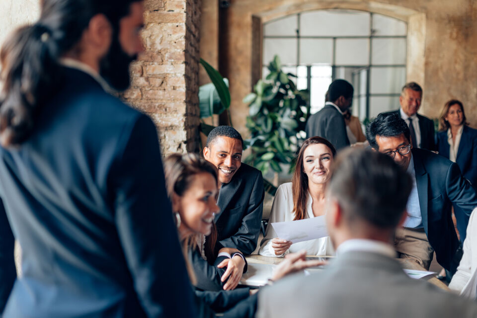 Adobe Stock - Photo d'illustration - Les réunions, rassemblements primordiaux de la vie d'entreprise, doivent être organisées et bien pensées pour être réellement utiles.