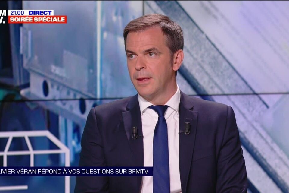 Capture d'écran - BFMTV - Olivier Véran, ministre de la Santé, invité spécial de la chaîne d'informations, le lundi 17 mai 2021. Edition spéciale lors de laquelle ont été abordées les questions sur la vaccination, la réouverture des complexes sportifs et les mariages estivaux.