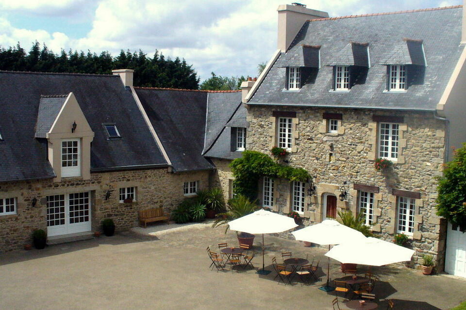 ABC Salles - Domaine de la Ferme Quentel - Répartis sur un très grand espace, le domaine à l'architecture traditionnel revisité vous accueille pour vos événement professionnels et privés.
