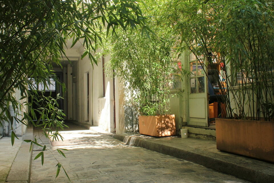 ABC Salles - Espace extérieur de l'Atelier Fil rouge 
