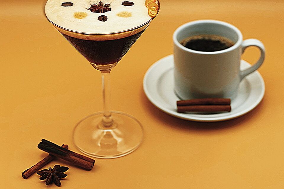 ABC Salles - Le Zak Bar vous ouvre ses portes et vous propose un panel de surprenantes boissons à base de café, pour faire vibrer les papilles de vos invités.