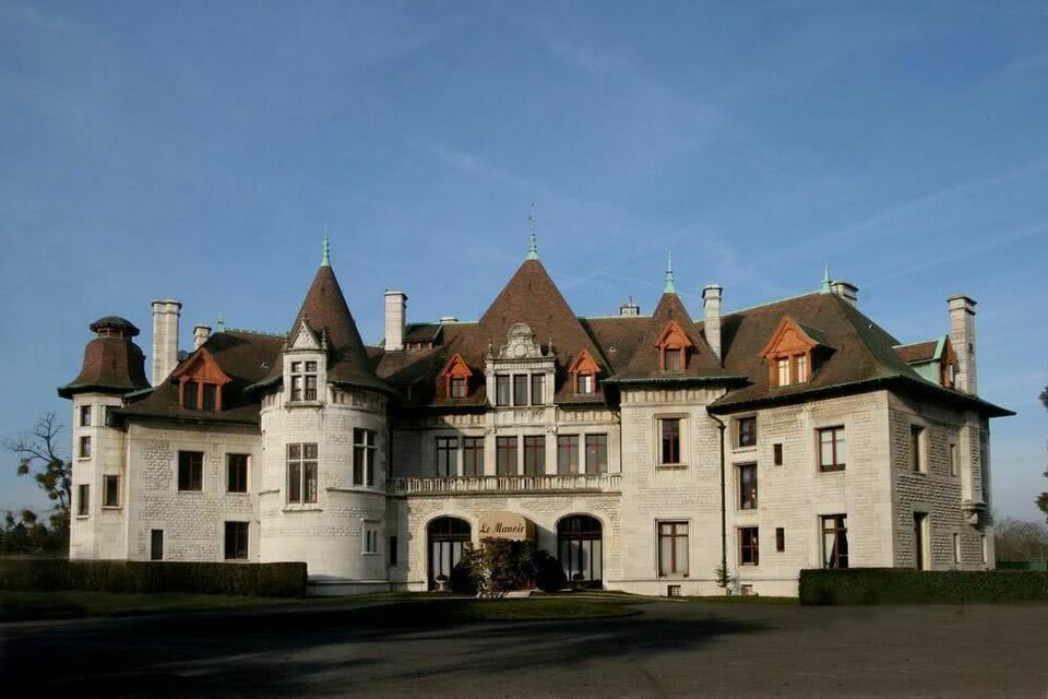ABC Salles - Le Château Manoir de Chantilly, le lieu idéal pour offrir une parenthèse hors du temps à vos convives.
