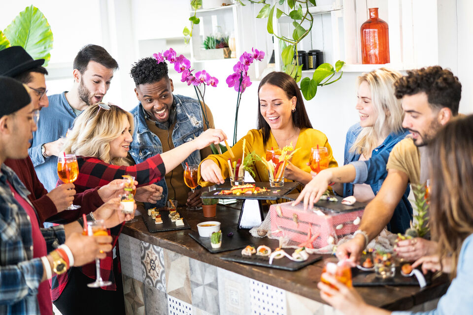 Adobe Stock - Bien manger, c'est de début du bonheur... et ça commence par la cuisine. Un art mis à l'honneur, chaque 20 octobre, lors de la journée internationale des Cuisiniers !<br>