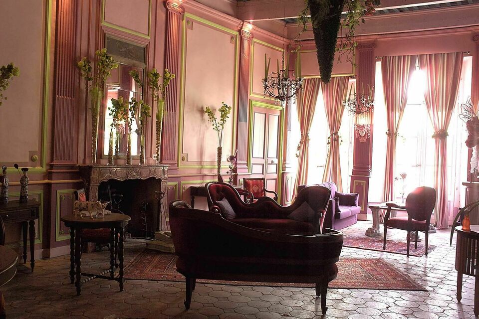 ABC Salles - L'Hôtel de Digoine est un hôtel particulier qui vous plongera dans un voyage hors du temps.