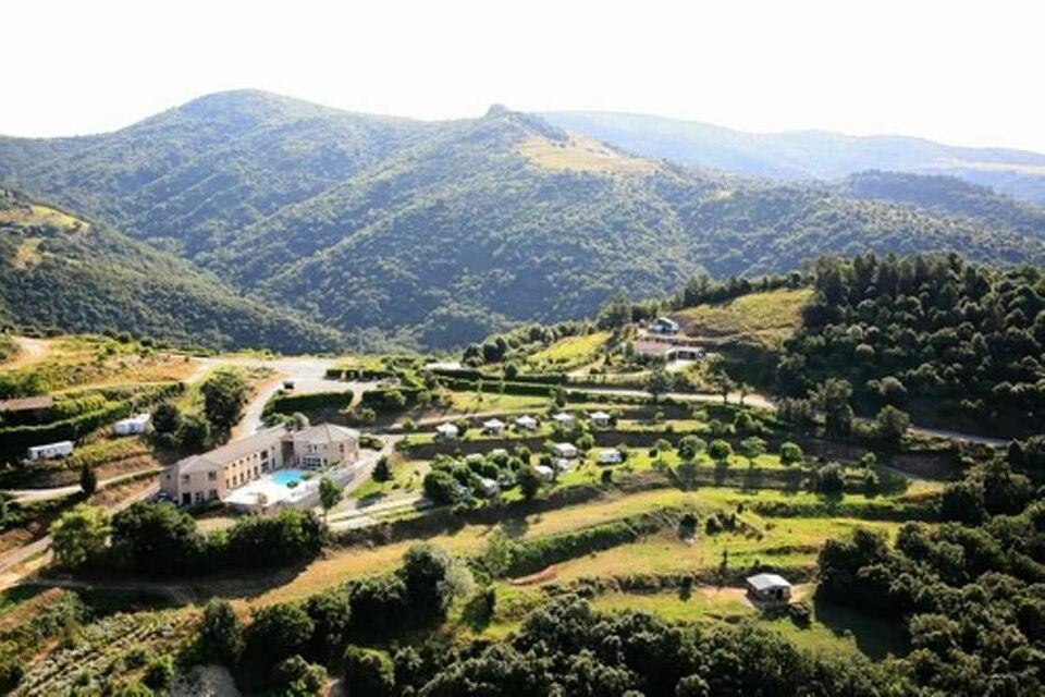 ABC Salles - Le Domaine Plein Sud et son paysage verdoyant à couper de souffle.