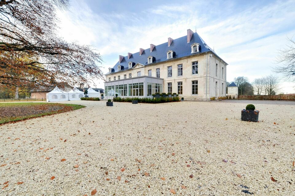ABCSalles - Vu d'ensemble du Château de Couturelle et sa magnifique verrière 
