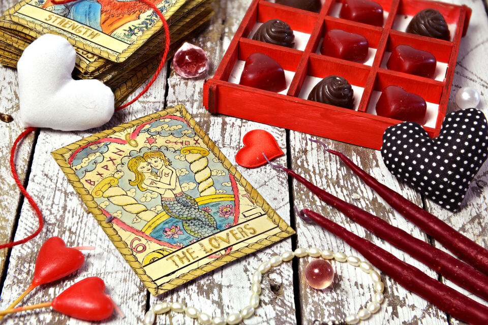 Adobe Stock - Photo d'illustration - Les croyances d'antan reviennent sur le devant de la scène et la spiritualité s'invite dans nos événements festifs.