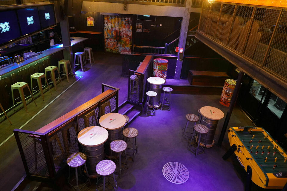 ABC Salles - Le Prohibition est un bar qui doit son nom aux bars clandestins de l'époque éponyme. Un endroit où se retrouver pour un afterwork entre collègues !<br>
