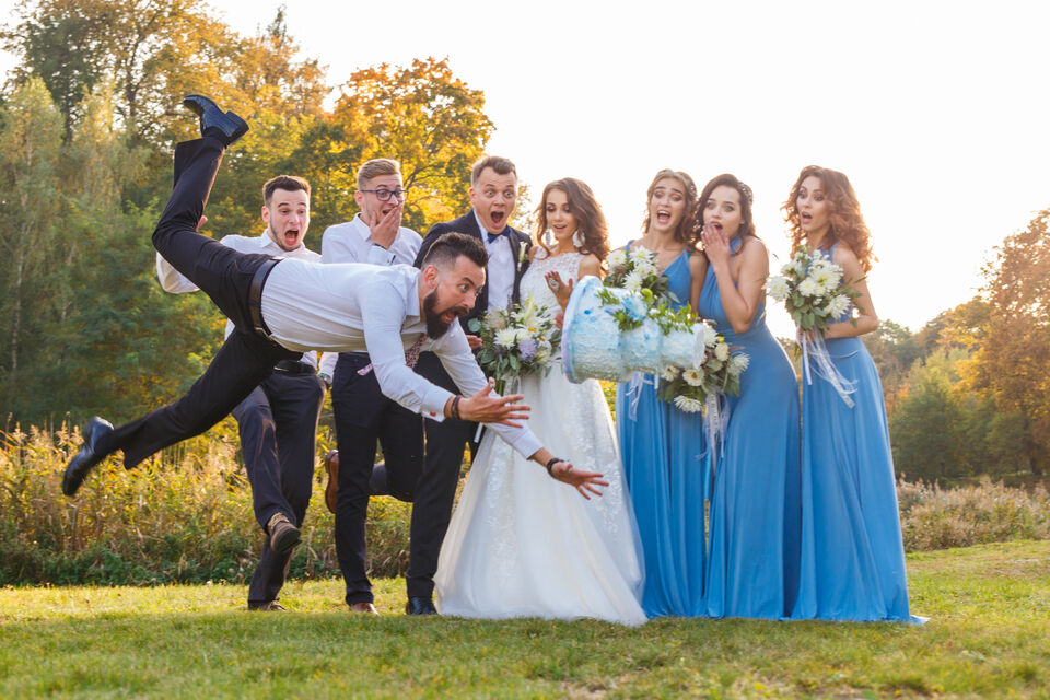 Adobe Stock - photo d'illustration - Lorsque l'on est invité à un mariage, il y a quelques règles qu'il convient de veiller à bien respecter, pour ne pas froisser les époux.ses et faire mauvaise impression.