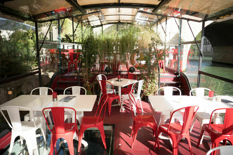 ABC Salles - La terrasse verdoyante du Marcounet vous offre un cadre original au coeur de Paris