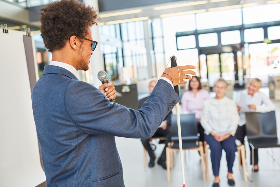 Adobe Stock - Photo d'illustration - Adapter son événement à toutes les personnes conviées est indispensable aujourd'hui, c'est pourquoi des entreprises créer des objets qui facilitent le quotidien durant les événements. 