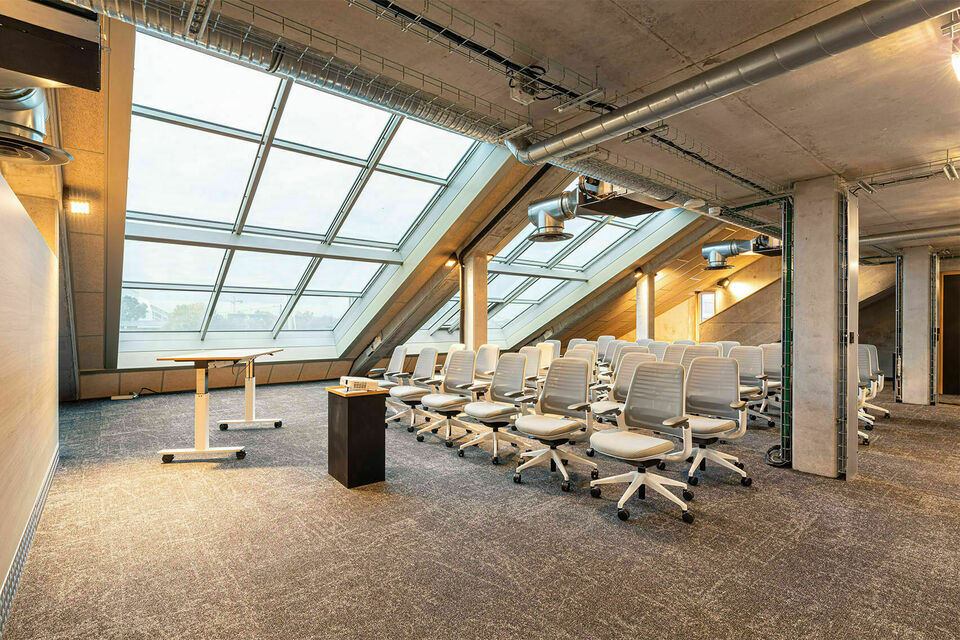 ABC Salles - L'architecture du Walter Bordeaux permet de profiter pleinement de la lumière du jour même durant des réunions