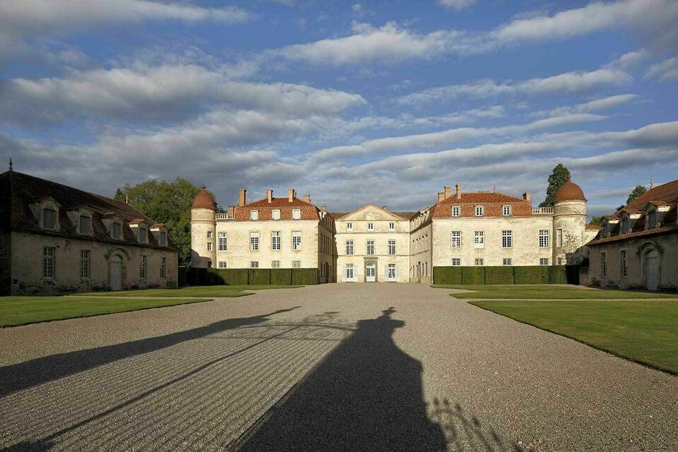 ABC Salles - Le château de Parentignat se met à votre disposition pour accueillir tous vos collaborateurs le temps de votre événement 